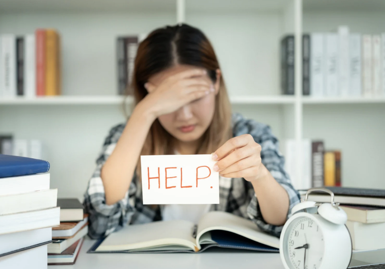 Leader Sibuk Selamatkan Tim dari Burnout, Siapa Selamatkan Leadernya?